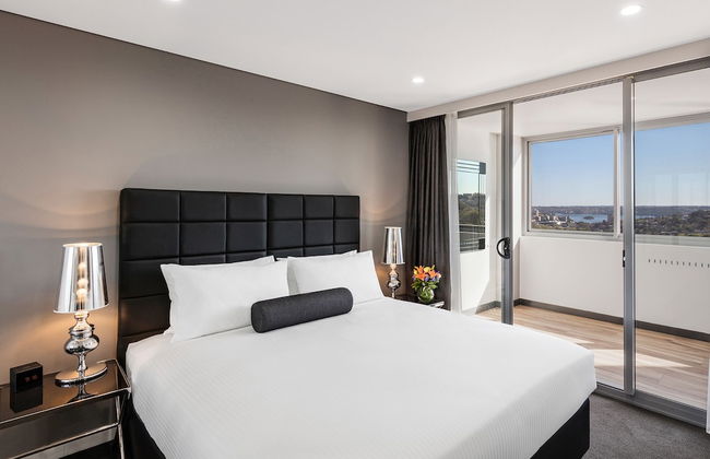 Meriton Suites Bondi Junction - Photo 34