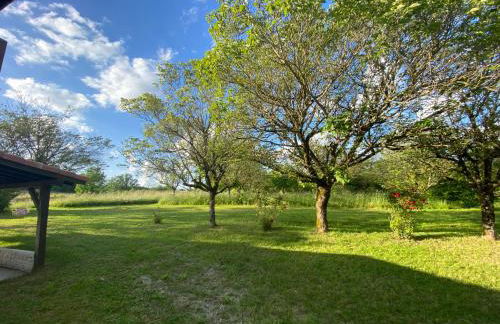 Peaceful gîte with stunning pool near market town - Foto 13