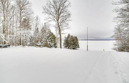 Manistique Lake Retreat with Dock! - Foto 28