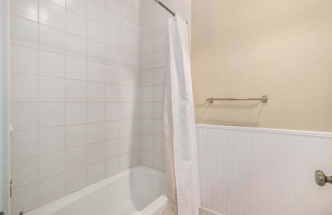 Lake Effect 3BR Home Steps to Everything 27 - Foto 71