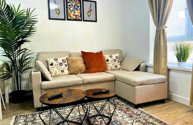 City Nearby - Parking - Wifi - Garden - Sleeps 4 - Foto 14