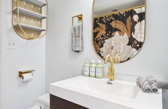 Wrigley 2BR, 1BA with Free Parking - Foto 10