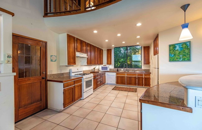 Plumeria Room on a Lush Farm on Maui's North Shore - Foto 83