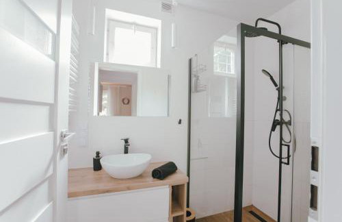 Leśne zacisze - dom z kominkiem i balią - Foto 4