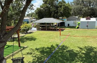 Villa Varona Resort, Heated Pool, Ping-Pong, Pool Table, Fire Pit and Pergola - Foto 47