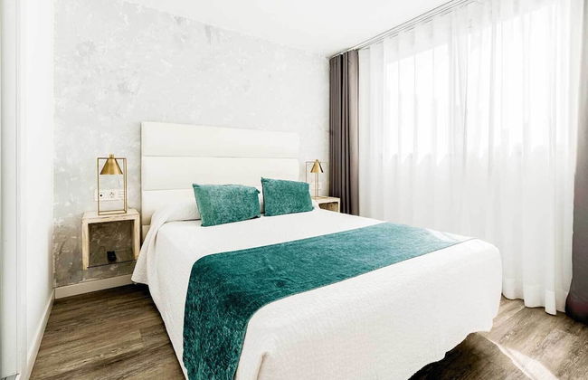 Bristol Sunset Beach - Holiday Apartments - Photo 13