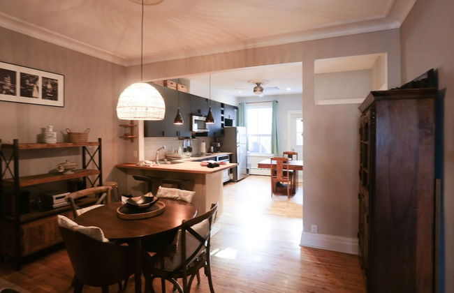 The Authentic and Charming Montrealer - Foto 30