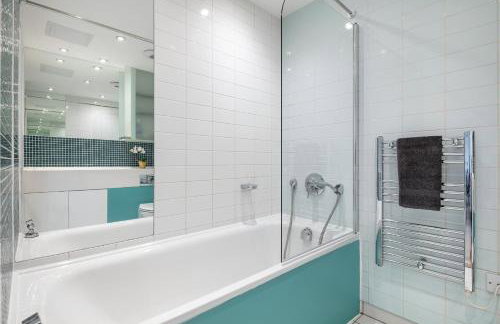 Stunning Apartment with Underground parking! - Foto 28