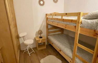 Au Petit Flocon - Appartement 3 pièces, central et proche pistes - parking privé et wifi - Foto 7