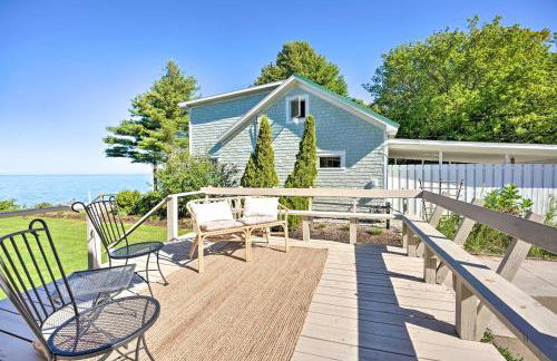 Modern Lake Michigan Home with 3 Lakefront Decks! - Foto 22