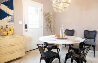 LUX - Downtown Oasis - Pool Table! Free Parking! - Foto 28