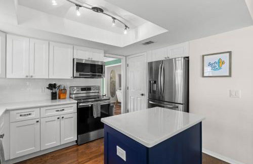 Family Oasis - Pool Hot Tub Games & Near Beach - Foto 17