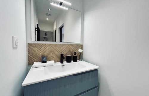 1 Vasnier F1 avec terrasse proche caves et science po - Foto 3