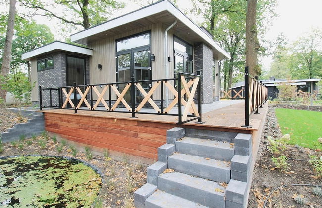 Modern Holiday Home With Decorative Fireplace - Foto 34