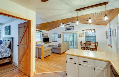 Woodsy Gassville Getaway about 3 Mi to White River! - Foto 10