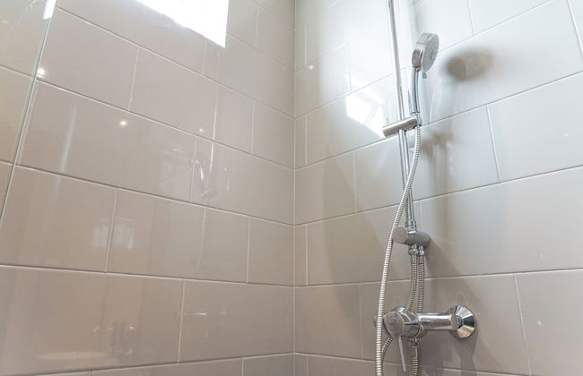 Cozy and Comfy 2BR Citralake Suites Apartment - Photo 17