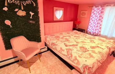 Pinksburgh pet-friendly by Strip, stadium, skyline - Foto 16