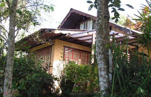 Chalé Pakere Montanha Lumiar - Conforto a mais de 1000 metros de altitude junto a natureza, wifi, piscina, sauna e água de nascente - locação do chalé sem prestação de serviços - Foto 6