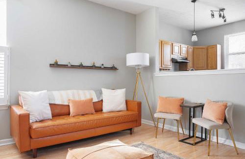 Cozy Downtown Escape Hot tub and Modern Touches - Foto 16