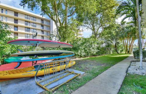 Serene Poolside Getaway Lake Access Parking - Foto 17