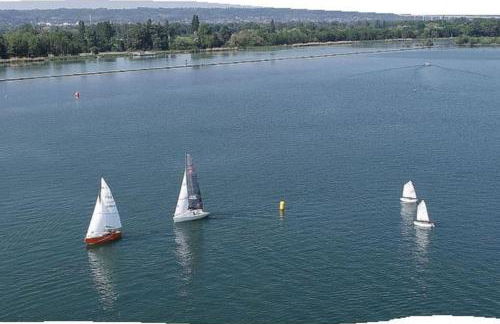 Studio de charme pour séjour tranquille à deux - Groupama Stadium - LDLC Aréna - Fiducial Astéria - Eurexpo - Aéroport St Exupéry - Base nautique du Grand Large - Foto 31