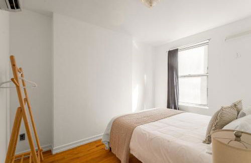 Spacious 3BR - Walk to Times Square, Empire State Building and more! - Foto 15