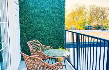 Dreaming With Dolly - Luxe Stay Near Broadway - Foto 43