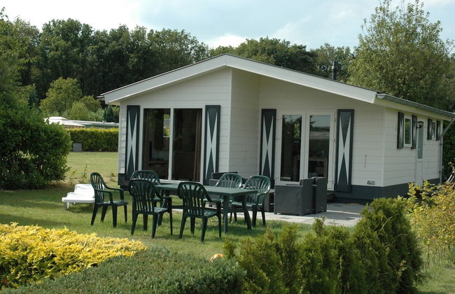 Chalet in Netherlands With Pool & Playground - Foto 18