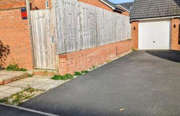 Modern Comfy 3 Bed Home - Free 2 space driveway - Free road parking - Free Netflix - Foto 65