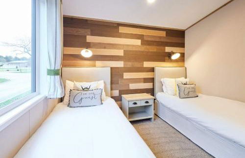 Cherry Lodge with Hot Tub - Foto 39