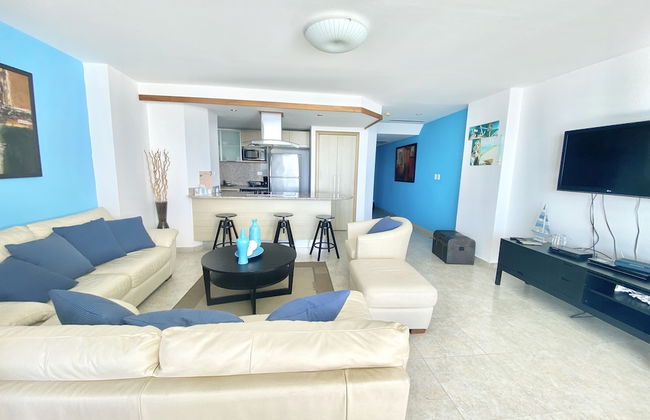 Beachfront Apartment in Marbella Towers - Foto 13