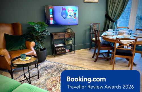 Stunning Urban Retreat in the heart of London - Photo 1