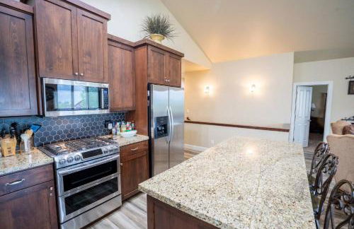 Spacious Eden Getaway w Hot Tub - Foto 3