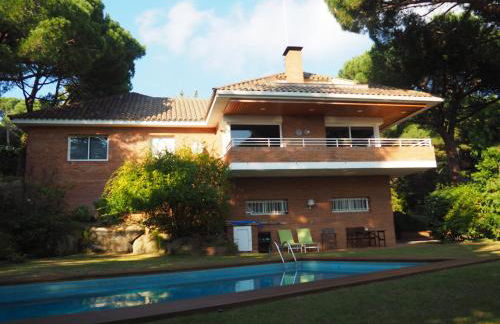 apartamento aislado jardín y piscina - Foto 29