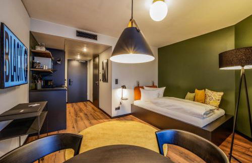 Black F House - Serviced Apartments - Foto 4