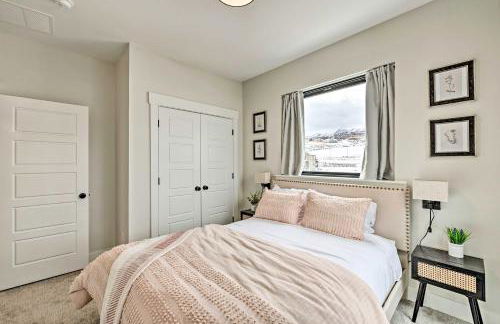 Newly-Built Lakeside Gem with Community Perks! - Foto 23