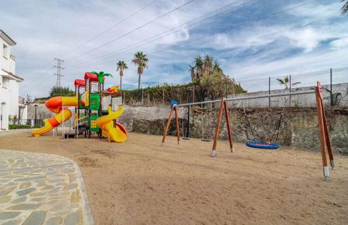 PA18- Stunning flat gym indoor and outdoor pool - Photo 36