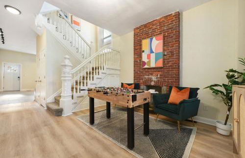 Pet Friendly 6 Bedroom Free Parking plus 5 Min From Bakery Sq - Foto 5