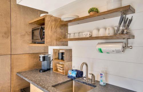 The Lumber Jack Pine Treehouse at Treetop Escapes - Foto 13