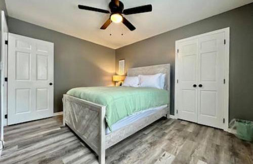 Sleek remodeled Design 2 Bed Trenton, OH Apartment - Foto 7