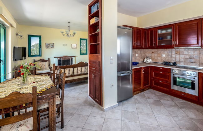 Anemos Villa in Salakos - Photo 8