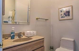 half Mi to Riverwalk! Historic Dtwn Southport Condo - Foto 19