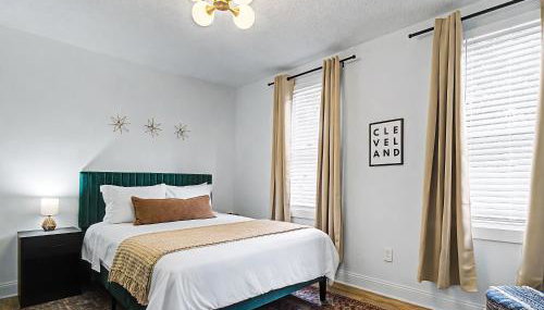 Spacious 3BR PetFriendly Retreat Near DT Cleveland - Foto 3