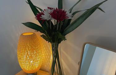 Number 15 Luxurious Two Bedroom Apartment - Photo 14