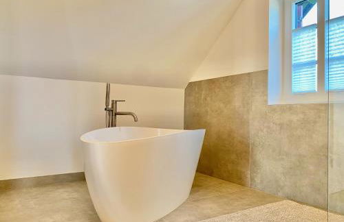 Snug Stays 4 - Design Villa mit Garten zentral, ruhig, 400m zum Ammersee - Foto 26