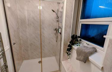 Central Boutique 3 Bed Apartment - Plymouth - By Habita Property - Foto 10