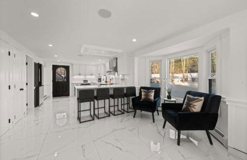 NEW Modern Barrel Getaway HOT TUB & Game Room - Foto 32