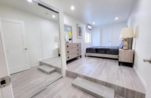 Modern 2BR Guest Suite w En-Suite Bathrooms 10 min to Rodeo Drive Near Kaiser and Cedars hospitals - Foto 35