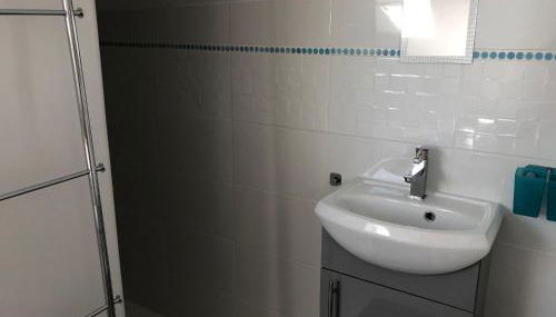 Gîte tout confort près du circuit des 24H du Mans - 3 chambres, jardin et parking privé - FR-1-410-261 - Foto 5