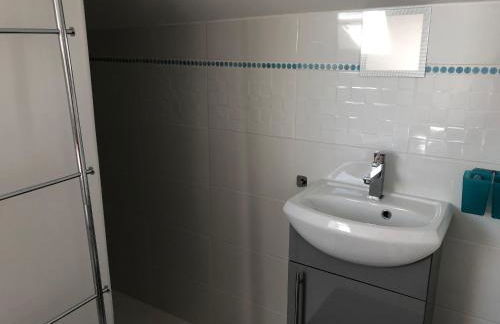 Gîte tout confort près du circuit des 24H du Mans - 3 chambres, jardin et parking privé - FR-1-410-261 - Photo 5